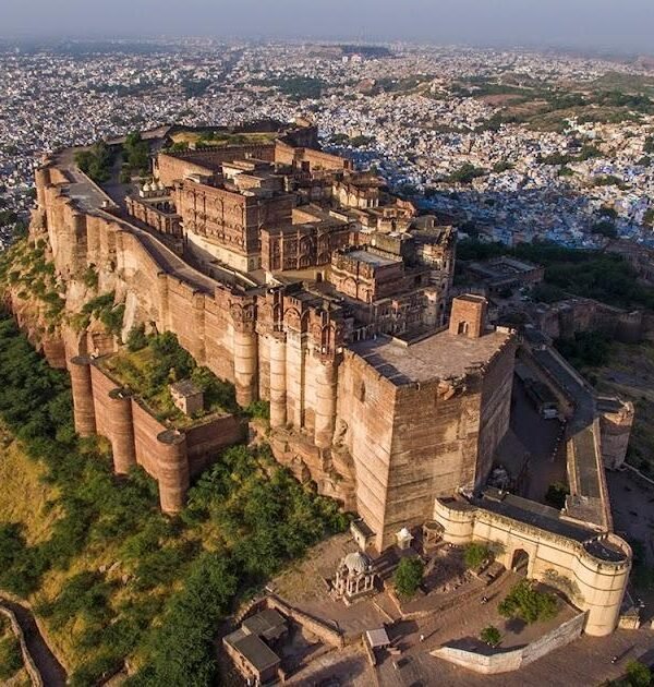 Royal Rajasthan Escape – Jaipur • Pushkar • Jodhpur • Jaisalmer