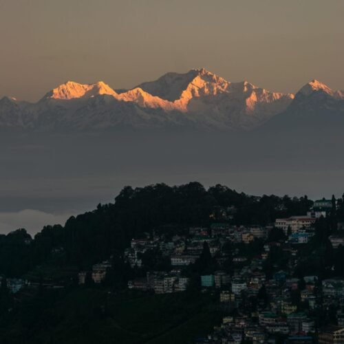 🏔️ Darjeeling & Gangtok – A Magical Himalayan Escape